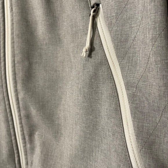 The North Face Jacket - Picture 4 of 6